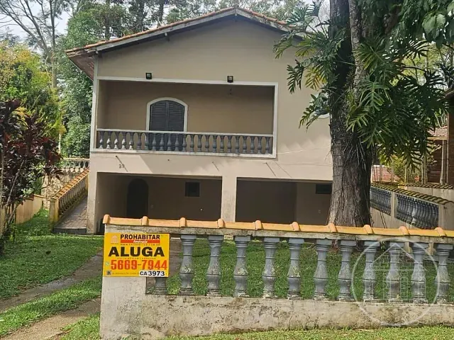 Casa com 320m² 3 quartos e 5 banheiros, à venda ou para alugar, no bairro Jardim das Palmeiras (Zona Sul) em São Paulo