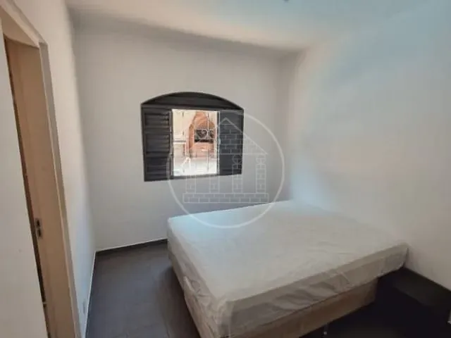 Casa com 320m² 3 quartos e 3 banheiros, à venda ou para alugar, no bairro Jardim das Palmeiras (Zona Sul) em São Paulo