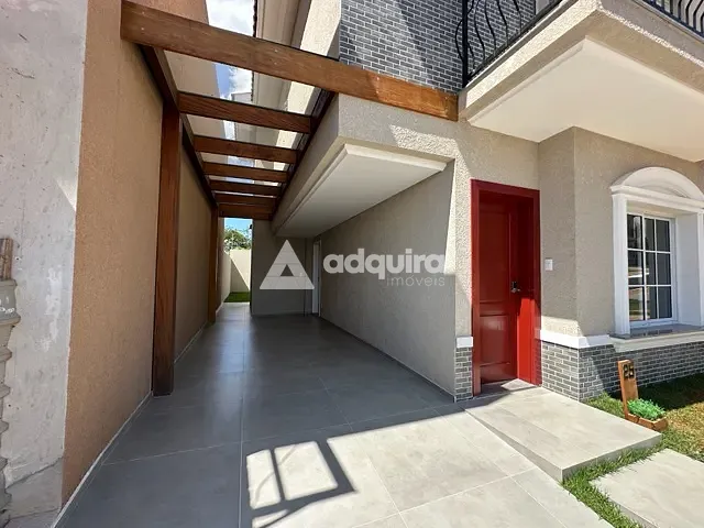 Casa com 290m² 3 quartos e 3 banheiros, à venda, no bairro Colônia Dona Luíza em Ponta Grossa