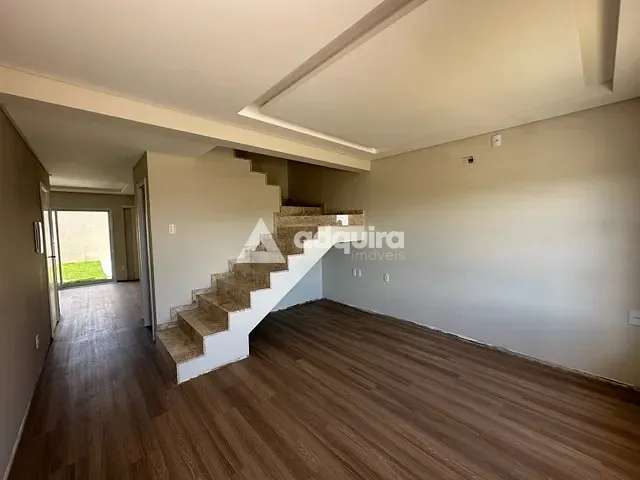 Casa com 290m² 3 quartos e 3 banheiros, à venda, no bairro Colônia Dona Luíza em Ponta Grossa