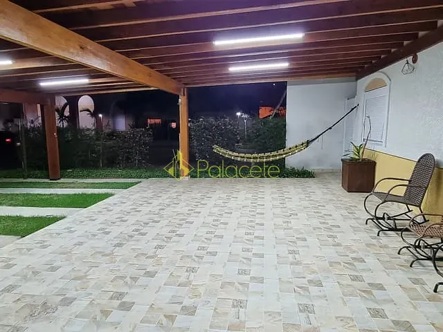 Casa com 233m² 3 quartos e 1 banheiro, à venda, no bairro Condomínio Reserva Anaua em Pindamonhangaba