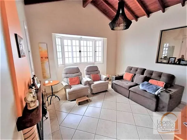 Casa com 427m² 3 quartos e 3 banheiros, à venda, no bairro Jardim Itaperi em Atibaia