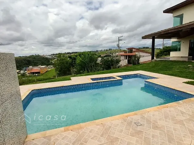 Casa com 1050m² 3 quartos e 4 banheiros, à venda, no bairro Condomínio Parque Vale dos Lagos em Jacareí