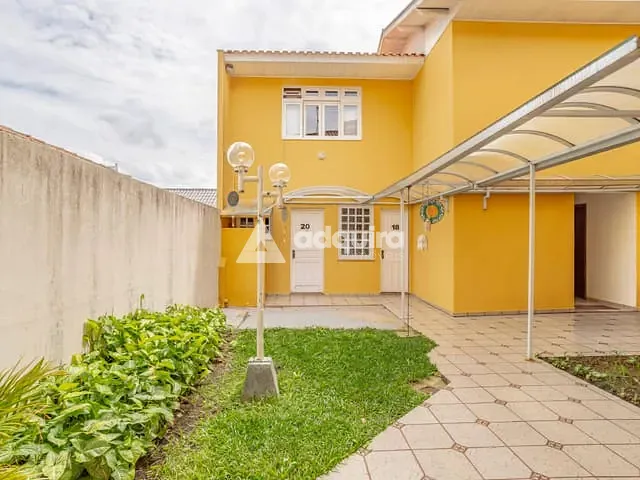 Casa com 377m² 4 quartos e 4 banheiros, à venda, no bairro Centro em Ponta Grossa