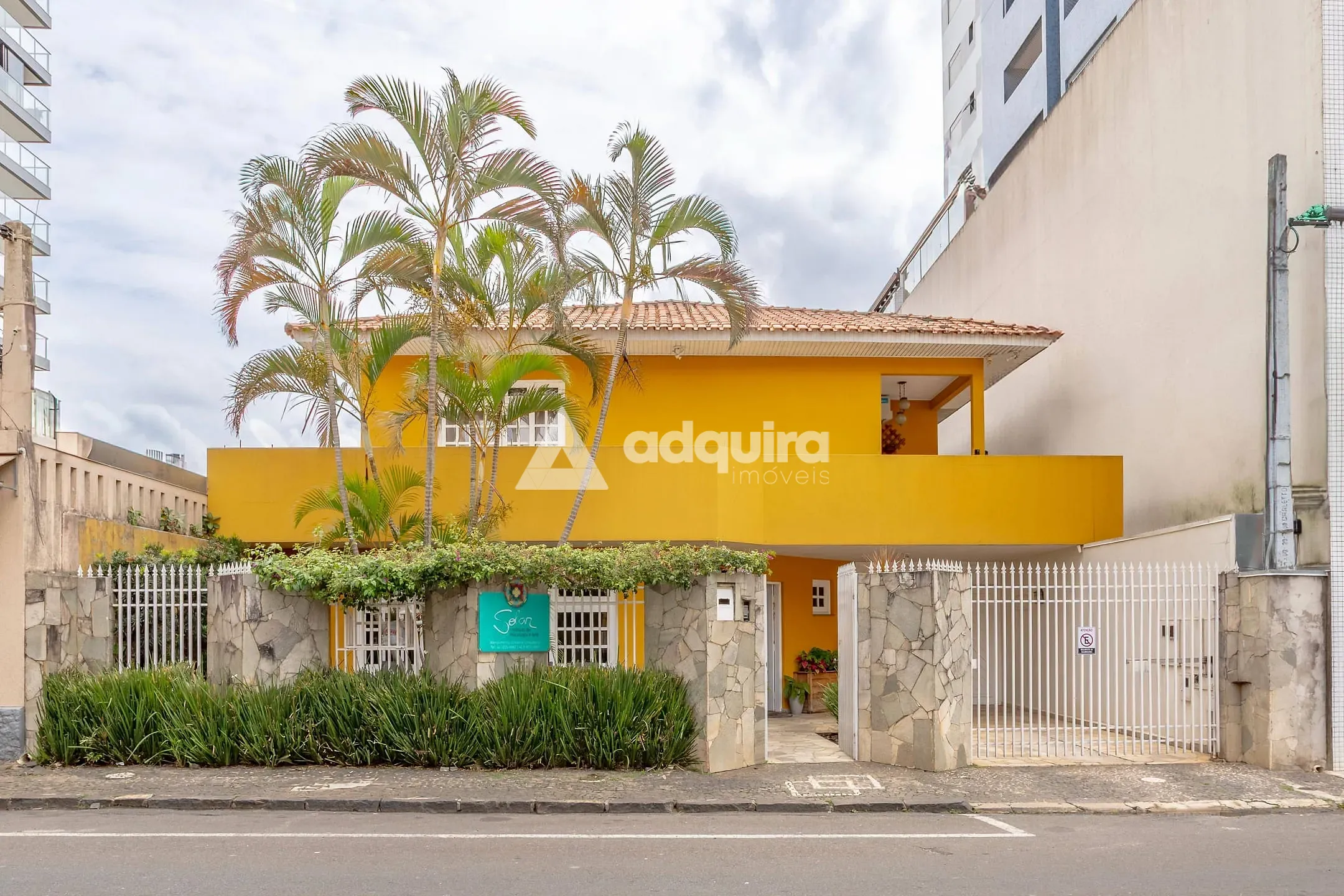 Casa, 4 quartos, 339 m² - Foto 1