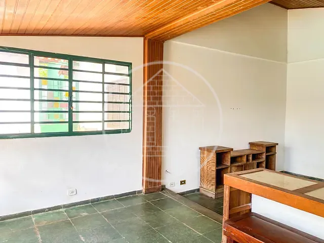Casa com 504m² 1 quarto e 5 banheiros, para alugar, no bairro Parque do Terceiro Lago em São Paulo