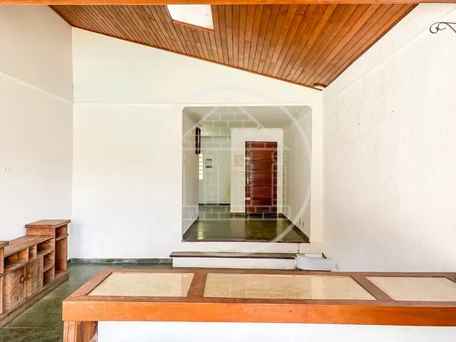 Casa com 504m² 1 quarto e 5 banheiros, para alugar, no bairro Parque do Terceiro Lago em São Paulo