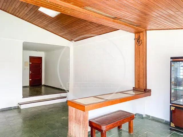 Casa com 504m² 1 quarto e 5 banheiros, para alugar, no bairro Parque do Terceiro Lago em São Paulo
