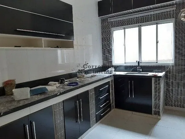 Casa com 230m² 3 quartos e 3 banheiros, à venda, no bairro Parque dos Príncipes em Jacareí