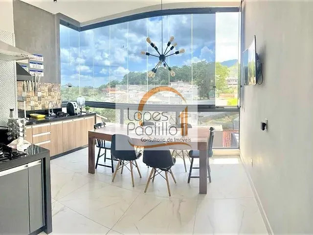 Casa com 150m² 3 quartos e 3 banheiros, à venda, no bairro Jardim Maristela em Atibaia