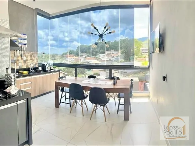 Casa com 150m² 3 quartos e 3 banheiros, à venda, no bairro Jardim Maristela em Atibaia