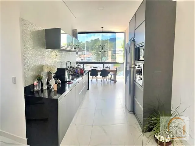 Casa com 150m² 3 quartos e 3 banheiros, à venda, no bairro Jardim Maristela em Atibaia