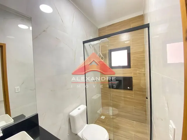 Casa com 150m² 3 quartos e 2 banheiros, à venda, no bairro Vila Tesouro em São José Dos Campos