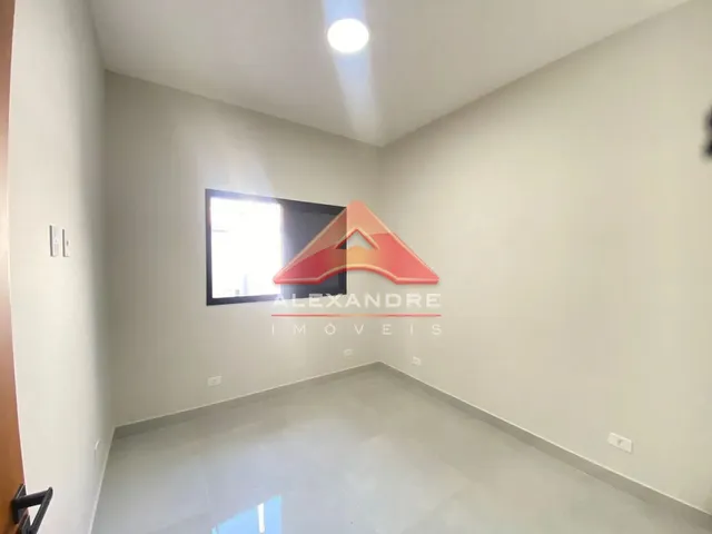 Casa com 150m² 3 quartos e 2 banheiros, à venda, no bairro Vila Tesouro em São José Dos Campos