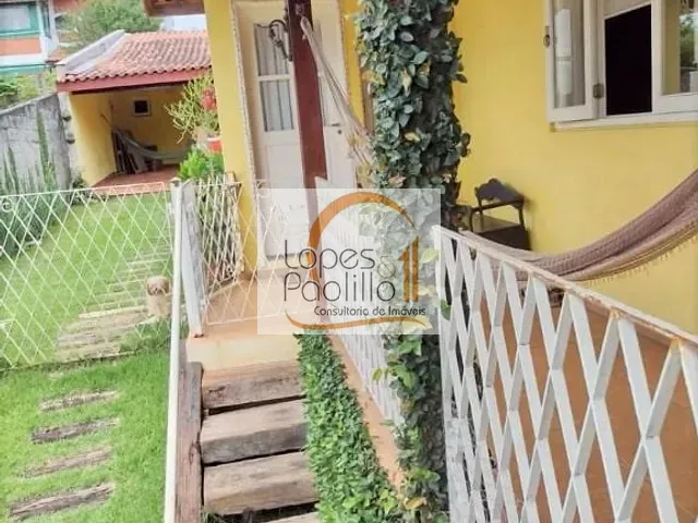Casa com 510m² 3 quartos e 2 banheiros, à venda, no bairro Jardim Shangri-Lá em Atibaia