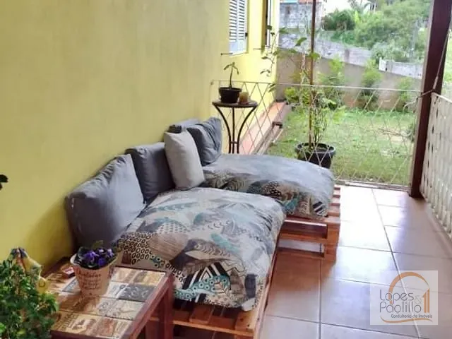 Casa com 510m² 3 quartos e 2 banheiros, à venda, no bairro Jardim Shangri-Lá em Atibaia
