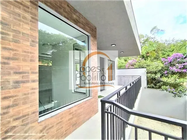 Casa com 528m² 4 quartos e 2 banheiros, à venda, no bairro Parque Residencial Itaguaçu em Atibaia