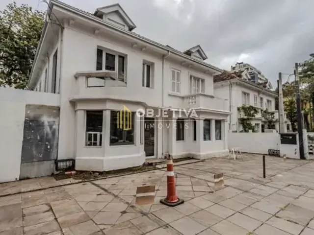 Casa para alugar, no bairro Moinhos de Vento em Porto Alegre