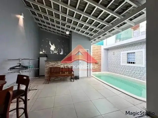 Casa com 250m² 3 quartos e 1 banheiro, à venda, no bairro Jardim Minas Gerais em São José Dos Campos