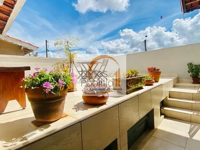 Casa com 210m² 3 quartos e 2 banheiros, à venda, no bairro Jardim Alvinópolis em Atibaia