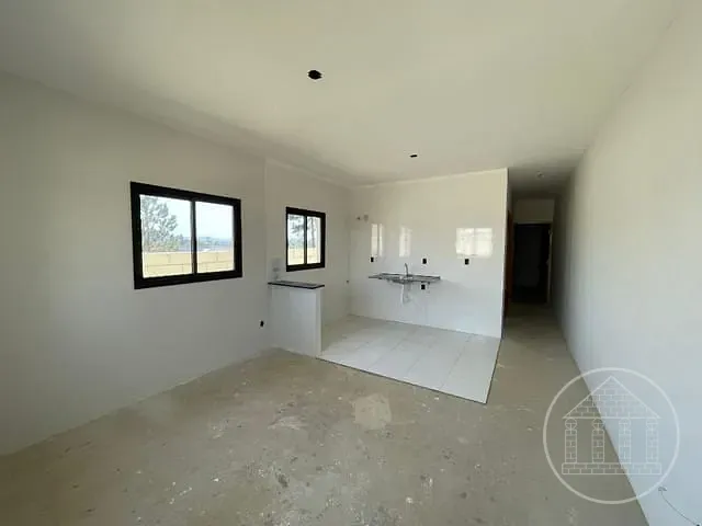 Casa com 120m² 2 quartos e 1 banheiro, à venda, no bairro Flórida em Embu-Guaçu
