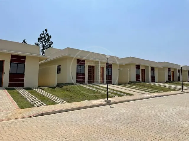 Casa com 120m² 2 quartos e 1 banheiro, à venda, no bairro Flórida em Embu-Guaçu