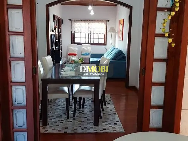 Casa com 300m² 3 quartos e 1 banheiro, à venda, no bairro Caça e Pesca em Gravataí