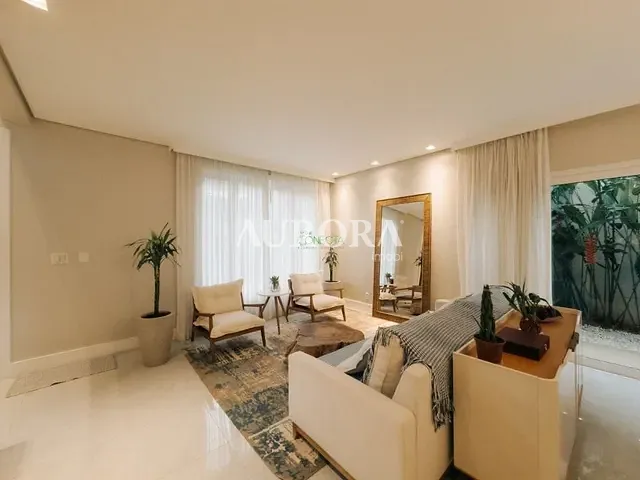 Casa com 374m² 3 quartos e 5 banheiros, à venda, no bairro Esperança em Londrina