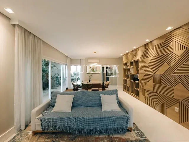 Casa com 374m² 3 quartos e 5 banheiros, à venda, no bairro Esperança em Londrina