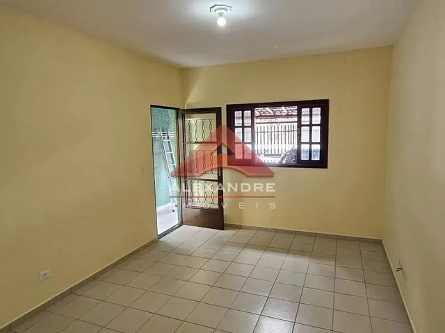 Casa com 150m² 3 quartos e 1 banheiro, à venda ou para alugar, no bairro Vila Industrial em São José Dos Campos