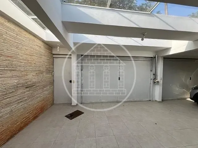 Casa com 391m² 4 quartos e 4 banheiros, à venda, no bairro Jardim Campo Grande em São Paulo