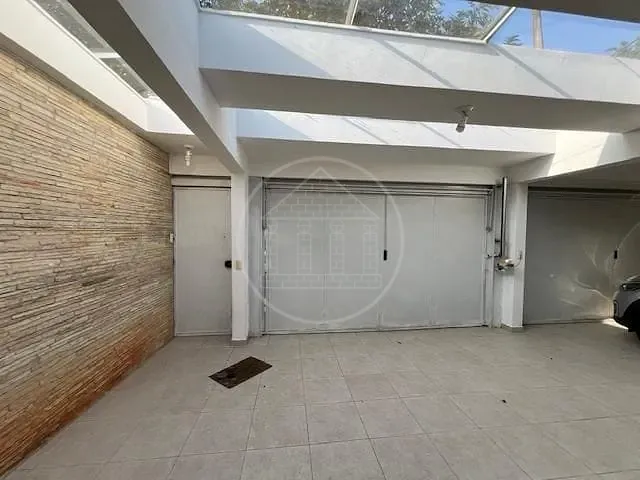 Casa com 391m² 4 quartos e 4 banheiros, à venda, no bairro Jardim Campo Grande em São Paulo