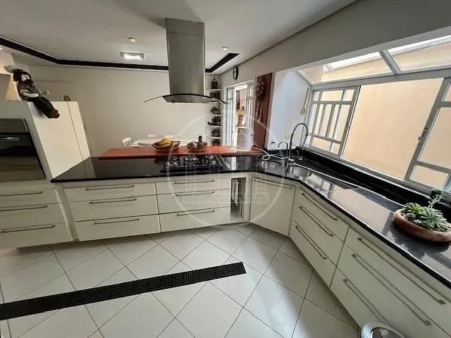 Casa, 4 quartos, 256 m² - Foto 12