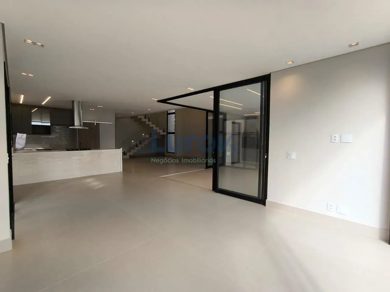 Casa, 4 quartos, 319 m² - Foto 9