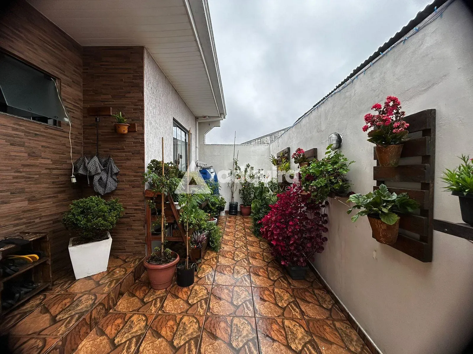 Casa, 3 quartos, 98 m² - Foto 2