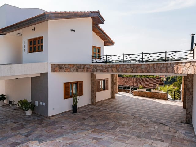 Foto do Casa - Casa no condomínio Condomínio Village Scorpios I I para venda com 4 quartos, sendo 2 suítes, 760m² | Lares e Andares Imóveis
