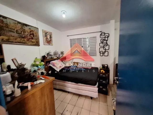 Casa com 300m² 3 quartos e 2 banheiros, à venda, no bairro Alto da Ponte em São José Dos Campos
