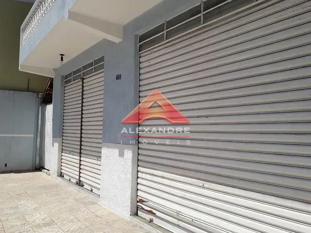 Casa com 300m² 3 quartos e 3 banheiros, à venda, no bairro Jardim Valparaíba em São José dos Campos