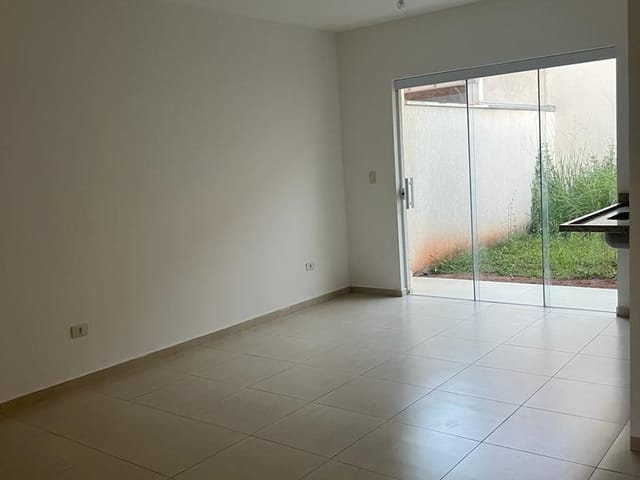Casa com 125m² 3 quartos e 3 banheiros, à venda, no bairro Granja Daniel em Taubaté