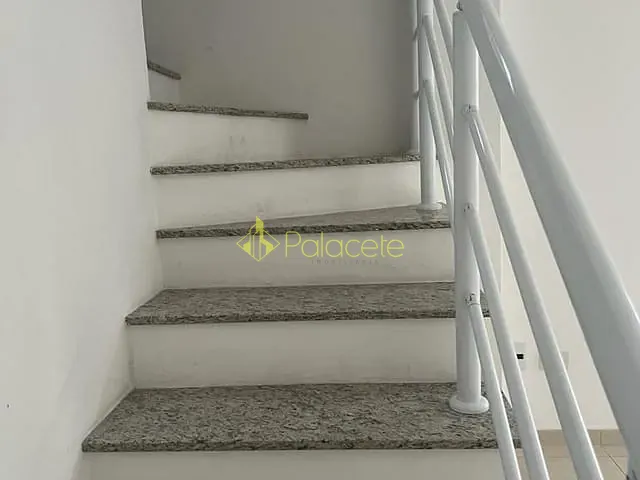 Casa com 125m² 3 quartos e 3 banheiros, à venda, no bairro Granja Daniel em Taubaté