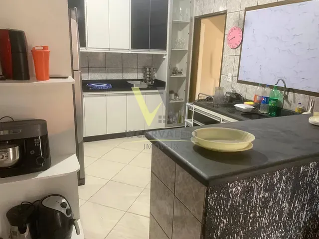 Casa com 500m² 3 quartos e 2 banheiros, à venda, no bairro Centro em Anápolis