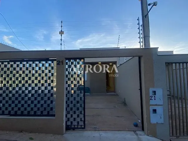 Casa com 180m² 3 quartos e 2 banheiros, para alugar, no bairro Interlagos em Londrina