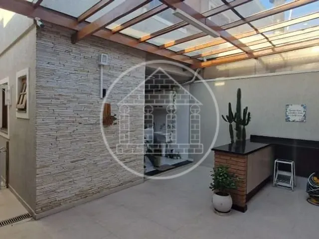 Casa com 300m² 4 quartos e 6 banheiros, à venda, no bairro Vila Gea em São Paulo