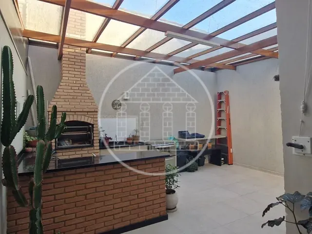 Casa com 300m² 4 quartos e 6 banheiros, à venda, no bairro Vila Gea em São Paulo