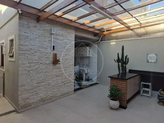 Casa com 300m² 4 quartos e 6 banheiros, à venda, no bairro Vila Gea em São Paulo