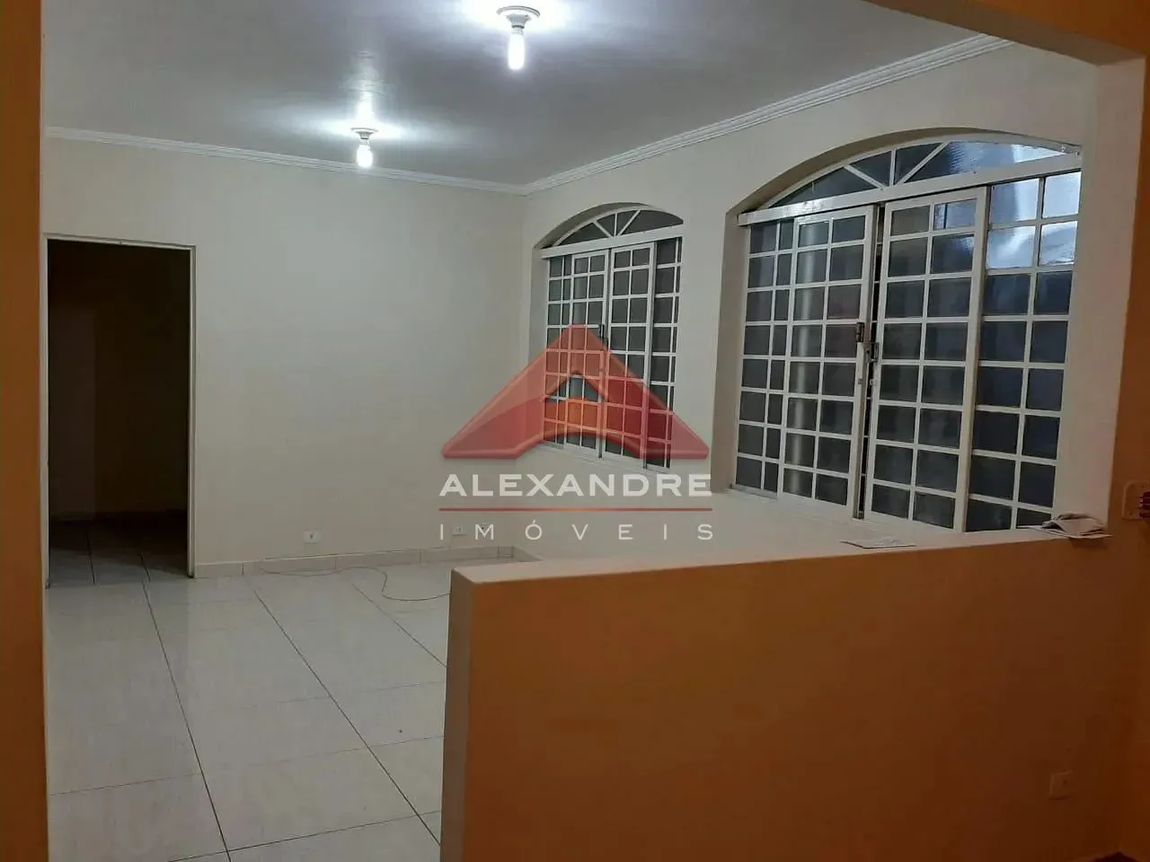 Casa, 3 quartos, 131 m² - Foto 1