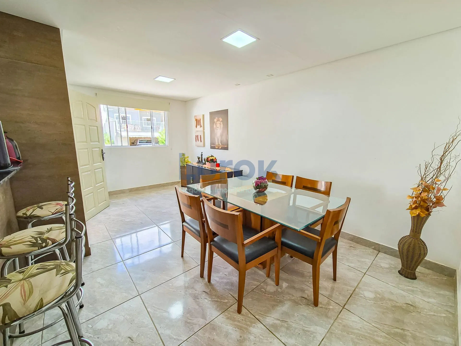 Casa, 3 quartos, 210 m² - Foto 4