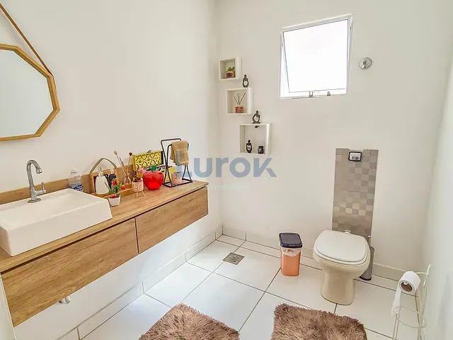 Casa com 200m² 3 quartos e 3 banheiros, à venda, no bairro Parque dos Cocais em Valinhos