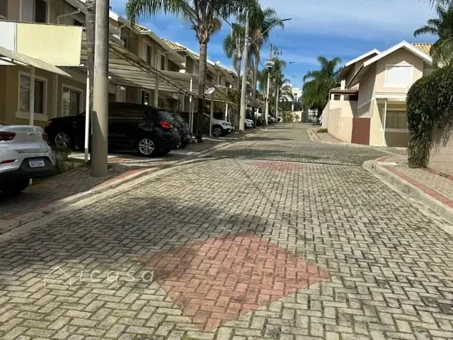 Casa com 90m² 3 quartos e 2 banheiros, à venda ou para alugar, no bairro Urbanova VI em São José dos Campos