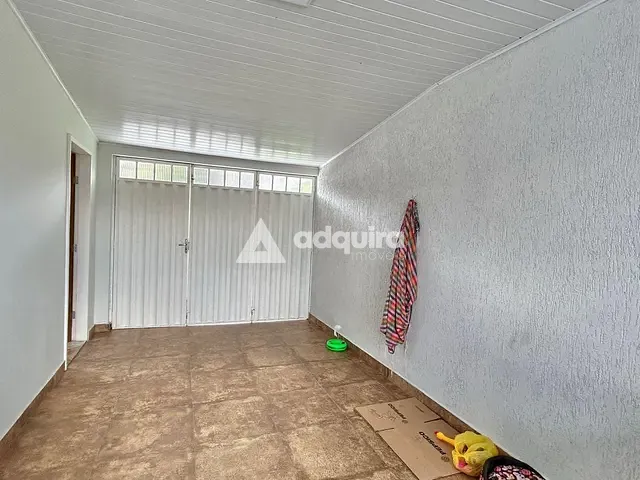 Casa com 200m² 2 quartos e 3 banheiros, à venda, no bairro Nova Rússia em Ponta Grossa